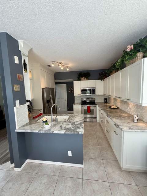 7144 Craw Key Way, Lake Worth FL - photo 22 of 65