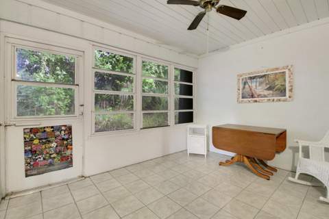 6807 SE Yorktown Drive, Hobe Sound FL - photo 20 of 44