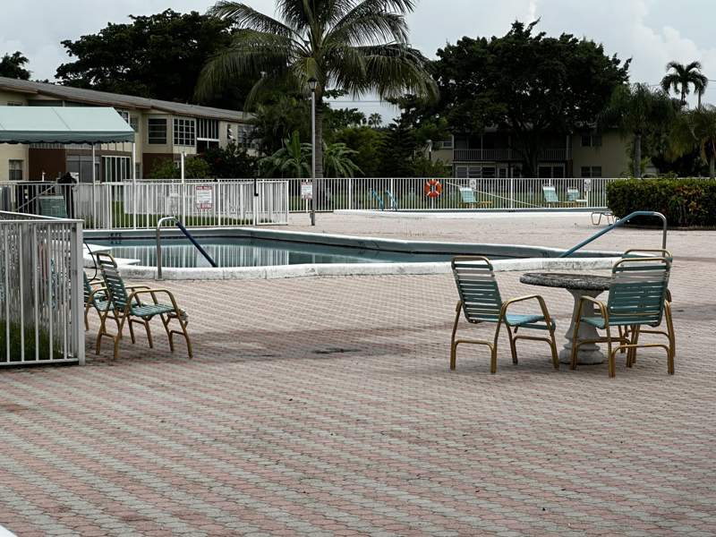 1 bedroom Condominium at 7400 NW 5th Place #105, Oriole Gardens 20 Condo, Margate — photo 4