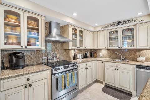 6885 N Ocean Boulevard #1040, Ocean Ridge FL - photo 6 of 45