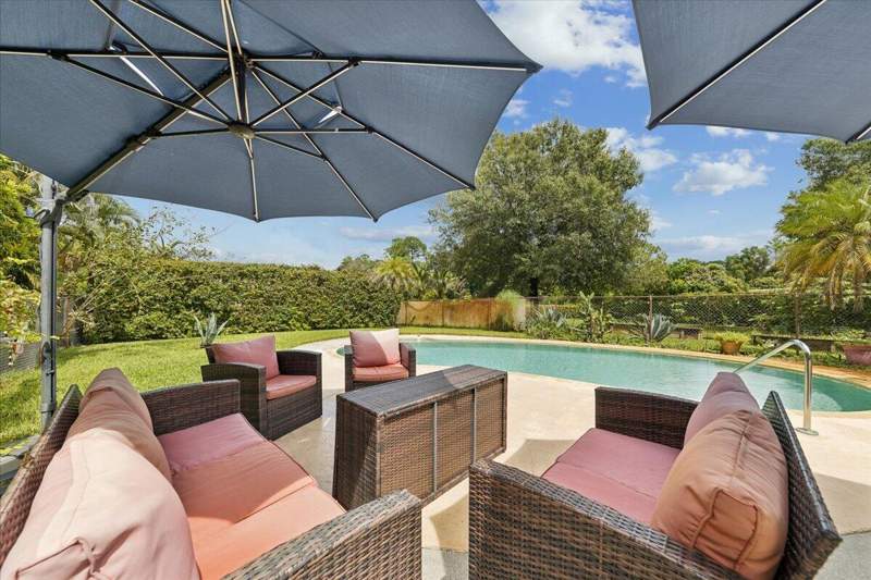3 bedroom Single Family Residence at 13881 42nd Road, West Palm Beach, West Palm Beach — photo 2