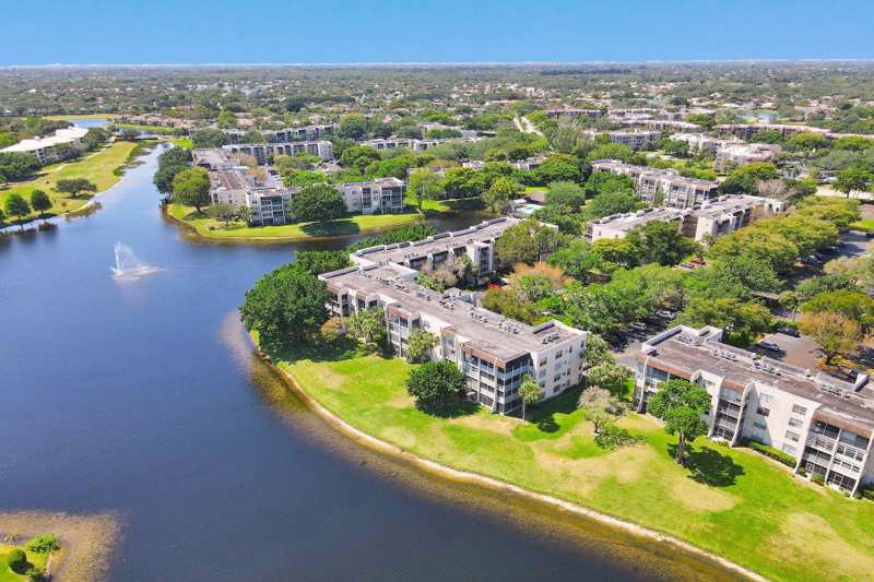 3 bedroom Condominium at 9450 Poinciana Place #416, Poinciana 5 Of Pine Island Ridge, Davie — photo 1