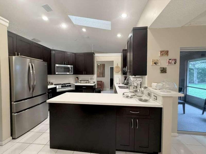 3 bedroom Single Family Residence at 4555 NW 88th Terrace, Royal Land Amended, Coral Springs — photo 5