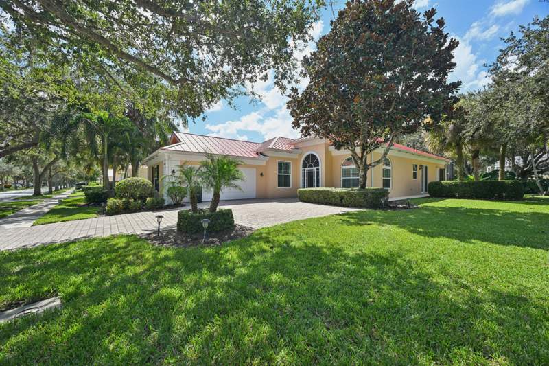 3 bedroom Single Family Residence at 9400 SW Wedgewood Lane, Florida Club, Stuart — photo 2