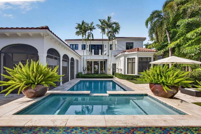 5 bedroom Single Family Residence at 213 Via Palacio, Mirasol Par 10, Palm Beach Gardens — photo 1