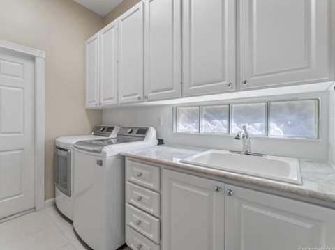 9400 SW Wedgewood Lane, Stuart FL - photo 20 of 25