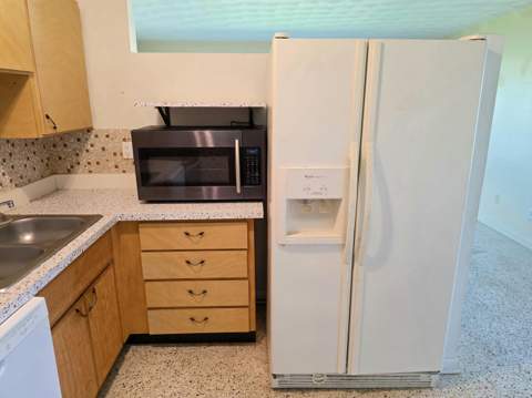 4651 SE Chatham Avenue, Stuart FL - photo 12 of 24