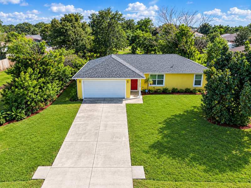 3 bedroom Single Family Residence at 120 SW Brandon Avenue, Port St Lucie Section 41, Port St. Lucie — photo 1