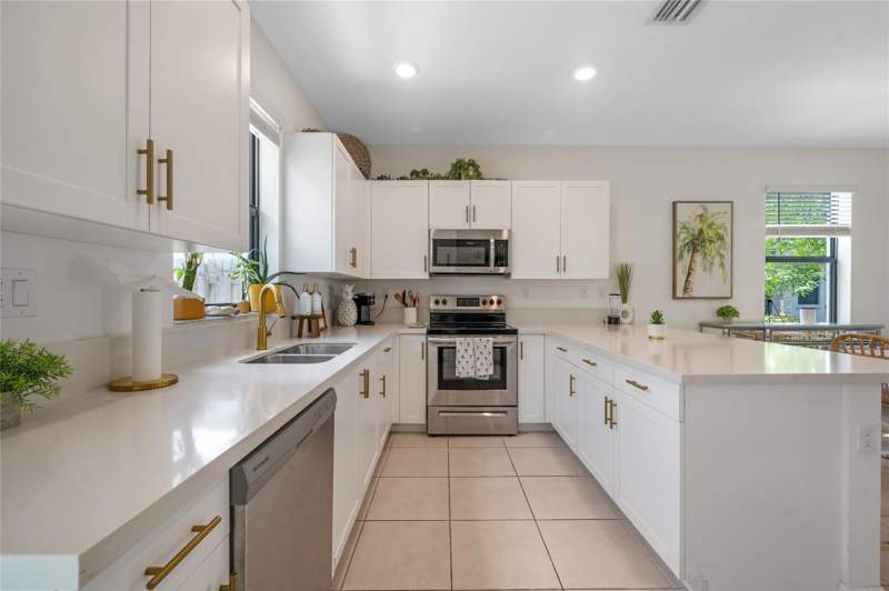3 bedroom Townhouse at 1622 SW 28th Court, Reserve At Edgewood, Fort Lauderdale — photo 4