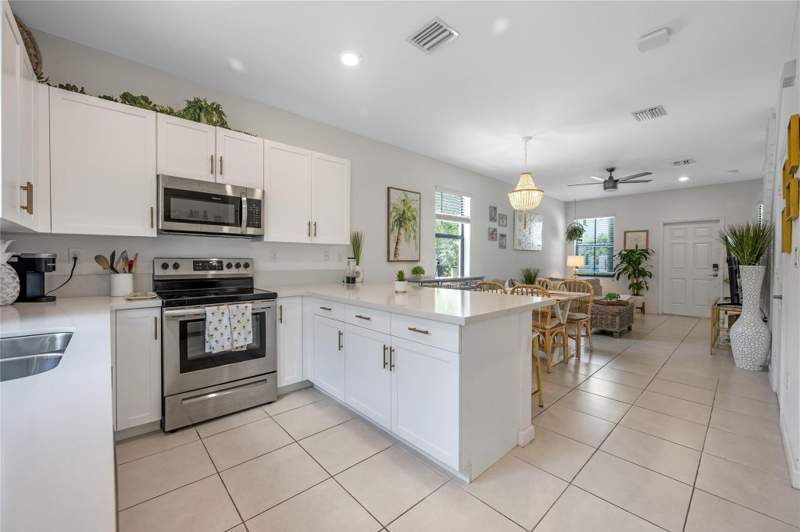 3 bedroom Townhouse at 1622 SW 28th Court, Reserve At Edgewood, Fort Lauderdale — photo 5