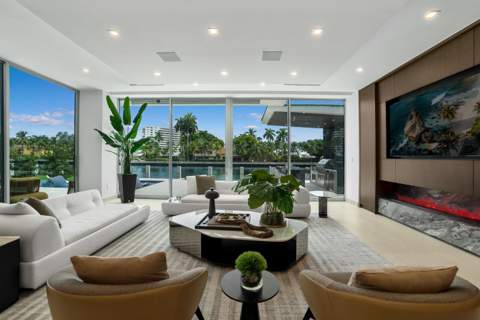 414 Royal Plaza Drive, Fort Lauderdale FL - photo 9 of 60