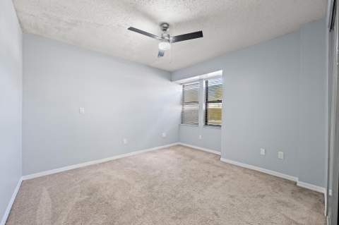 148 Weybridge Circle #C, Royal Palm Beach FL - photo 13 of 18