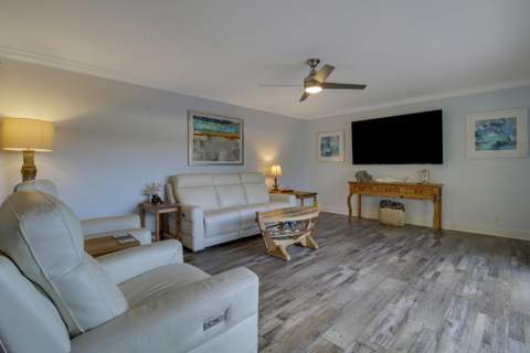110 N Delaware Boulevard #8B, Jupiter FL - photo 6 of 42