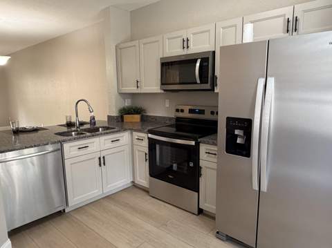 8884 N Isles Circle, Tamarac FL - photo 6 of 27