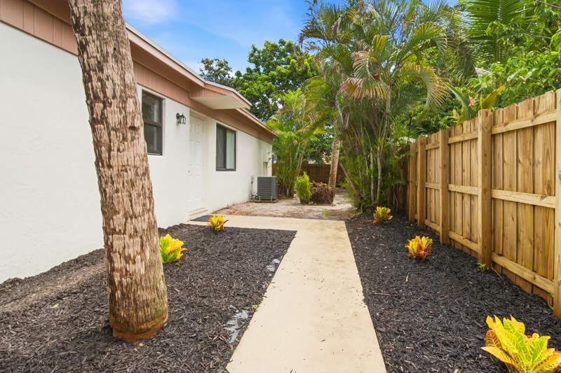 2 bedroom Townhouse at 581 NW 47th Avenue, Pine Trail Sec 2, Delray Beach — photo 4