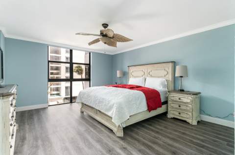 1155 Hillsboro Mile #305, Hillsboro Beach FL - photo 8 of 18