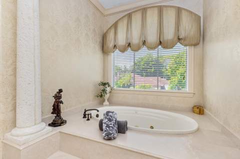 780 NE Orchid Bay Drive, Boca Raton FL - photo 19 of 30