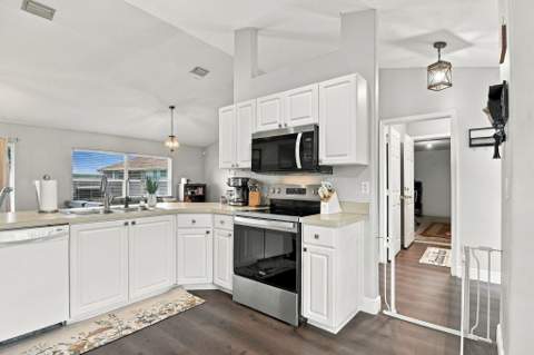 1734 SW Capehart Avenue, Port St. Lucie FL - photo 8 of 25