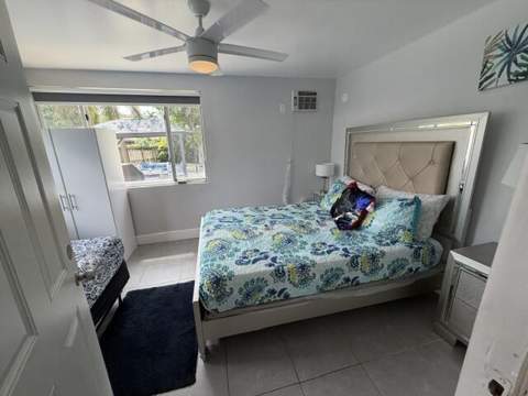 4318 Taylor Street, Hollywood FL - photo 24 of 49