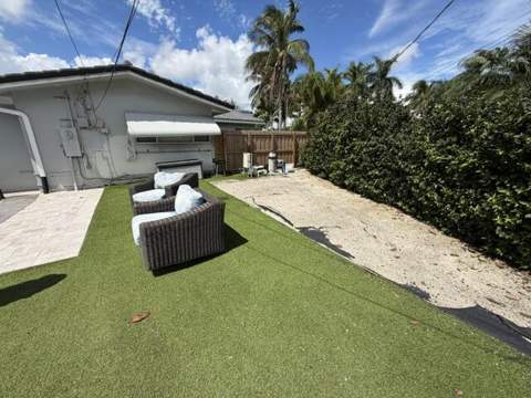 4318 Taylor Street, Hollywood FL - photo 8 of 49