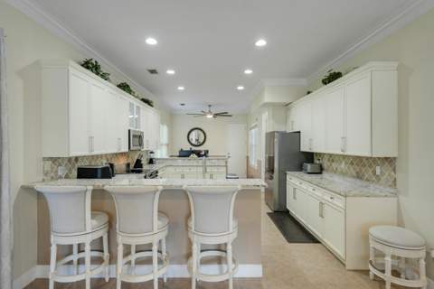 8608 Palisades Lake Drive, West Palm Beach FL - photo 13 of 35