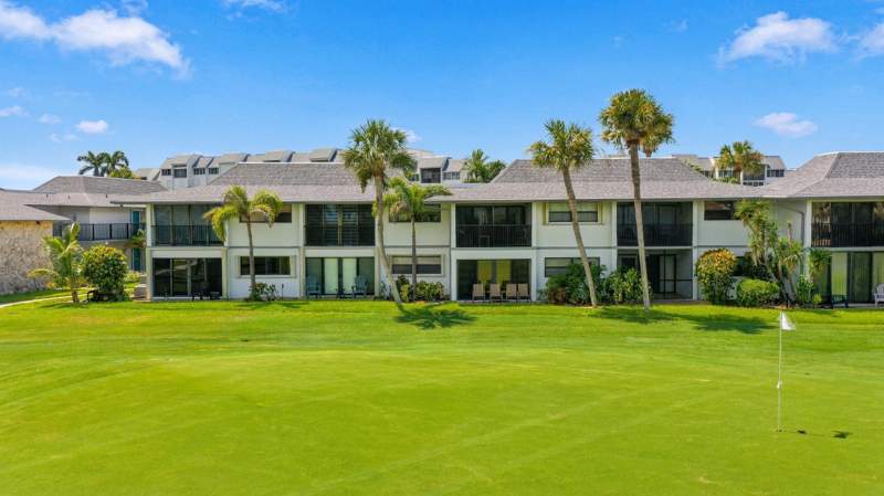 1 bedroom Condominium at 2400 S Ocean Drive #V-323, Ocean Villas I Condominium, Fort Pierce — photo 3