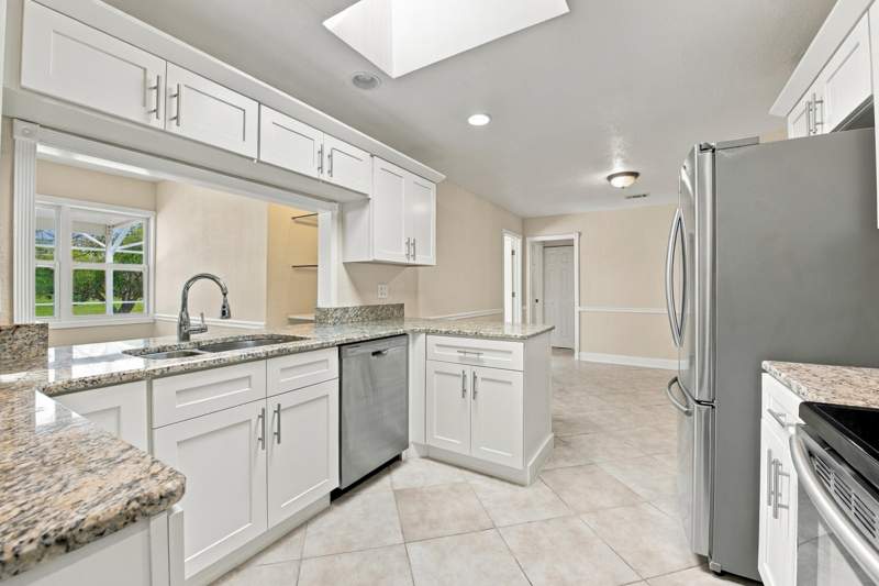 4 bedroom Single Family Residence at 2938 SE Dalhart Road, South Port St Lucie Unit 8, Port St. Lucie — photo 4