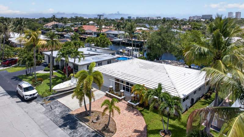 2 bedroom Single Family Residence at 420 SE 14th Avenue, Snug Harbor Sec One, Pompano Beach — photo 5