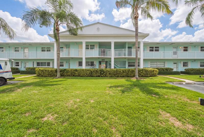 2 bedroom Condominium at 2330 NE 36th Street #11, Gardenia Terrace Condo, Lighthouse Point — photo 3