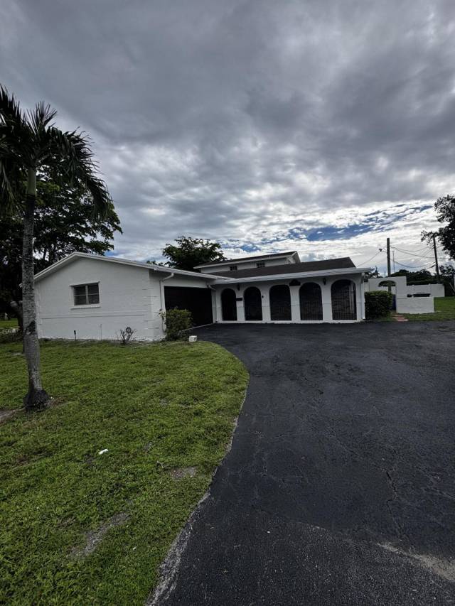2320 NW 30TH Way