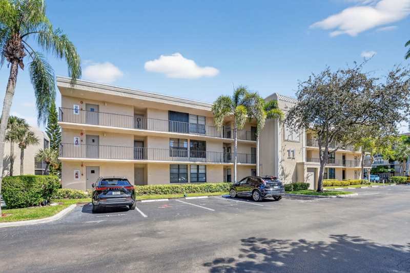 2 bedroom Condominium at 11 Royal Palm Way #3040, Boca Bayou Condo, Boca Raton — photo 1
