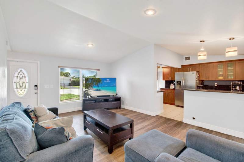 4 bedroom Single Family Residence at 2521 Myrica Road, Lawn Lake, West Palm Beach — photo 5