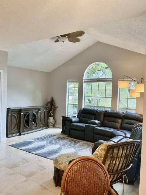 1125 Crystal Way #B, Delray Beach FL - photo 8 of 43