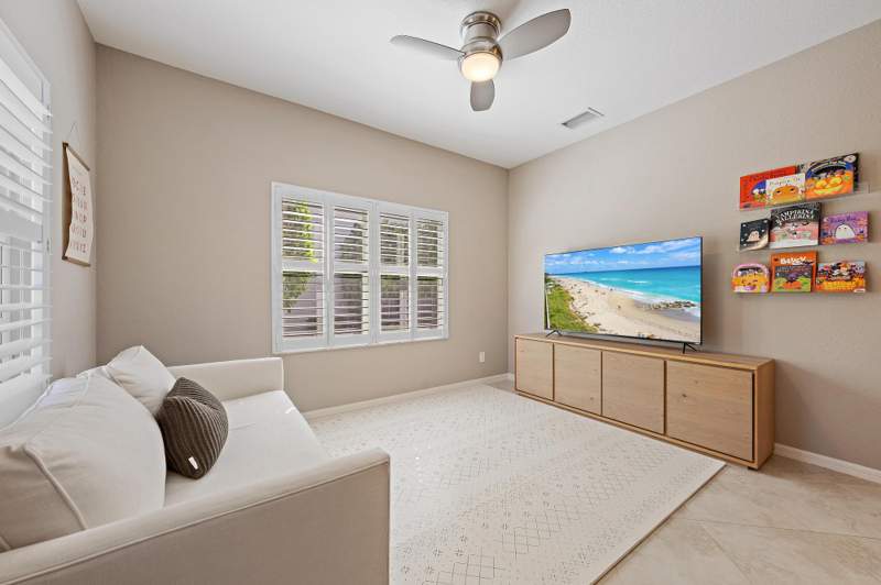 3 bedroom Single Family Residence at 128 Behring Way, Loxahatchee Reserve North, Jupiter — photo 4