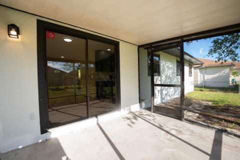 661 SW Cynthia Street, Port St. Lucie FL - photo 20 of 31