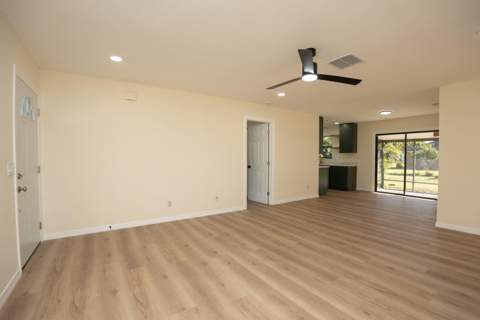 661 SW Cynthia Street, Port St. Lucie FL - photo 7 of 31