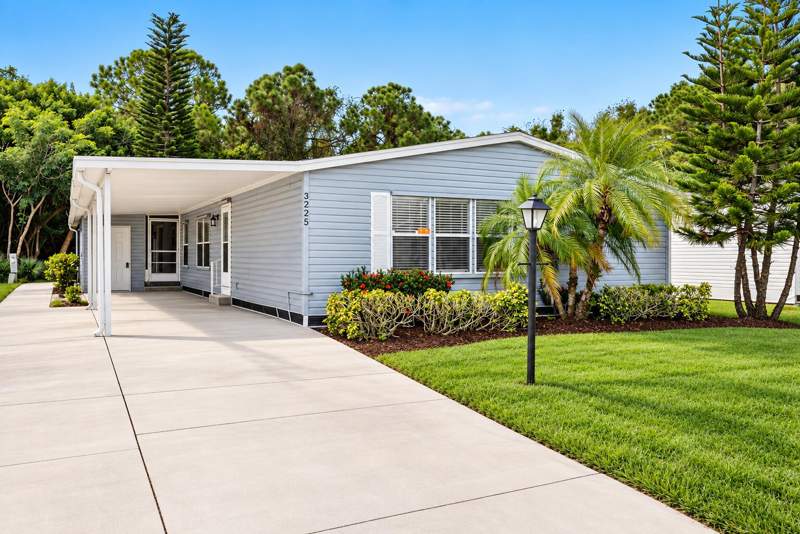 0 bedroom Manufactured Home at 3225 Columbrina Circle, Savanna Club Plat II, Port St. Lucie — photo 2