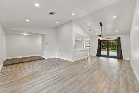9255 NW 18th Street, Plantation FL - photo 11 of 49