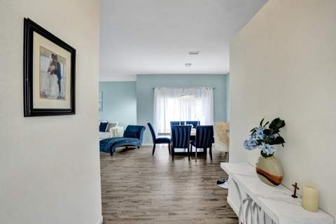 106 Hamilton Terrace, Royal Palm Beach FL - photo 15 of 37