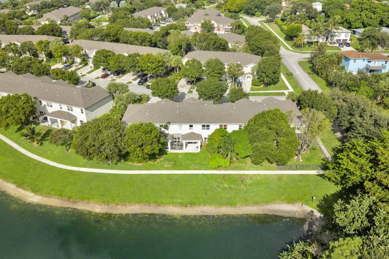 3 bedroom Townhouse at 310 Spruce Street, Cedar Ridge Estates, Boynton Beach — photo 3