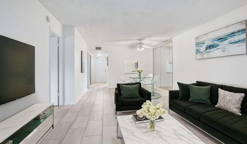 2 bedroom Condominium at 601 NW 78th Terrace #106, Oriole Gardens Two 53 Condo, Margate — photo 2