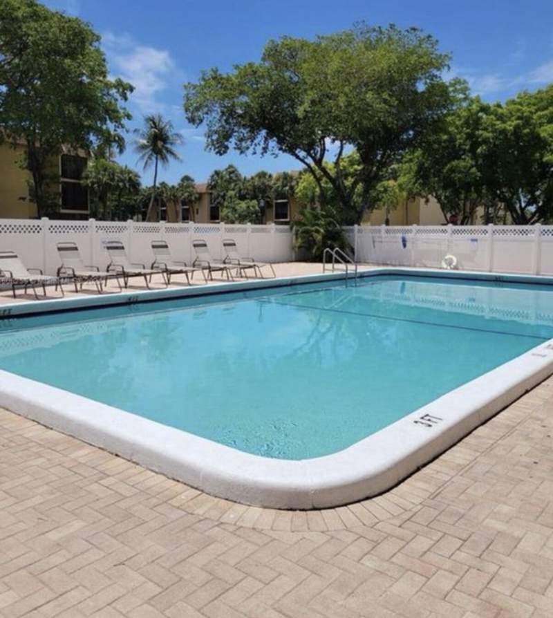 2 bedroom Condominium at 480 NW 20th Street #2120, Casa Del Rio Condo, Boca Raton — photo 2