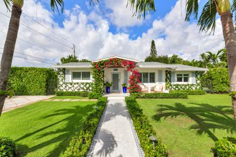 8001 Arlington Place, West Palm Beach FL - photo 7 of 48