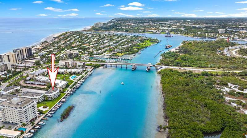 2 bedroom Condominium at 325 S Beach Road #210, Island House Southwest Condo, Tequesta — photo 5