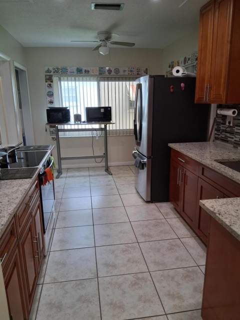 4250 NW 49th Terrace, Lauderdale Lakes FL - photo 6 of 15