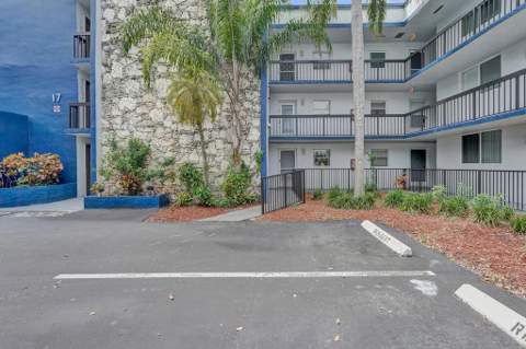 3060 Holiday Springs Boulevard #106, Margate FL - photo 14 of 16
