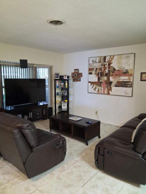 4250 NW 49th Terrace, Lauderdale Lakes FL - photo 11 of 15