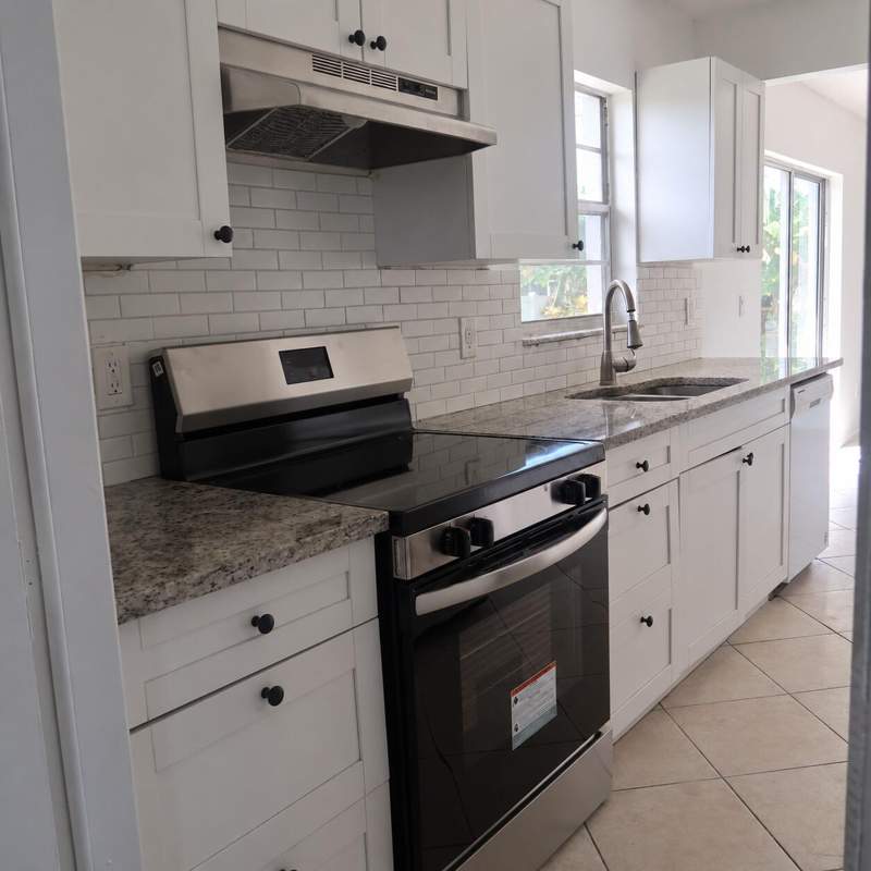 3 bedroom Single Family Residence at 9052 Melody Road, Tropical Country Estates, Lake Worth — photo 3