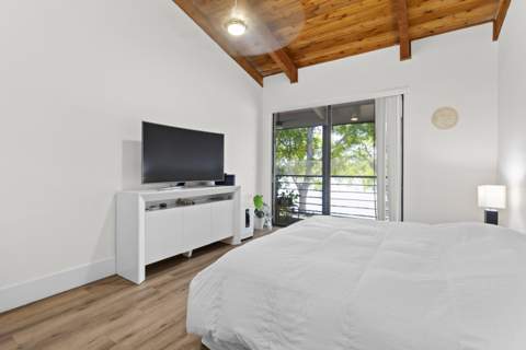4491 Crystal Lake Drive #204C, Deerfield Beach FL - photo 7 of 21