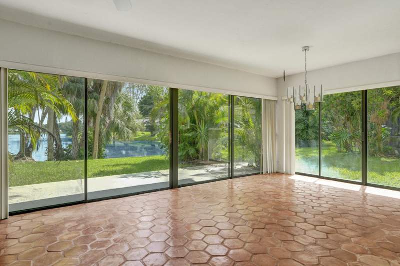 4 bedroom Condominium at 3410 Heather Terrace #3, Hills Of Inverrary Tract, Lauderhill — photo 2